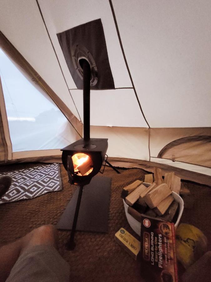 Brackenxcapes Glamping Hotel Newark-on-Trent  Luaran gambar